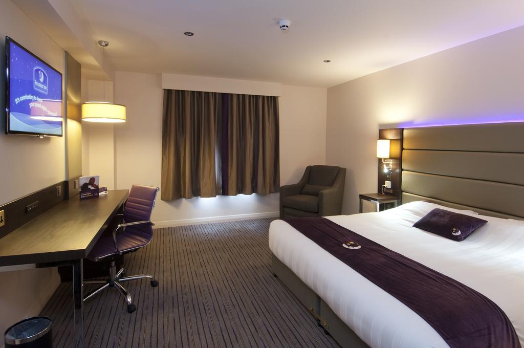 Premier Inn Falkirk - Larbert Exterior foto
